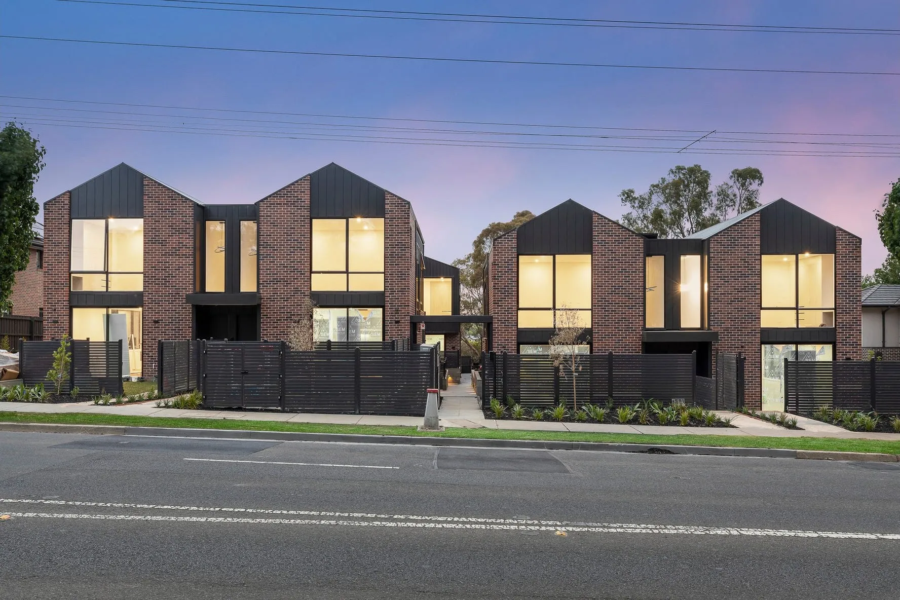 Warrigal Road — 4